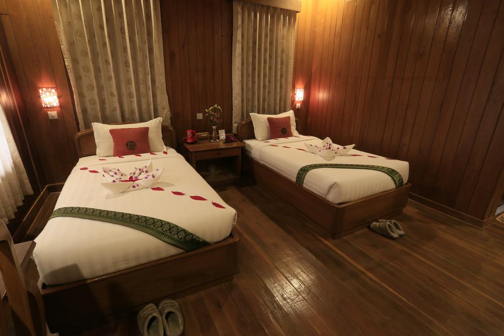 Hill Top Villa Hotel كالاو المظهر الخارجي الصورة
