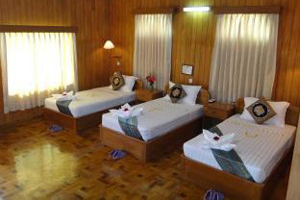 Hill Top Villa Hotel كالاو الغرفة الصورة