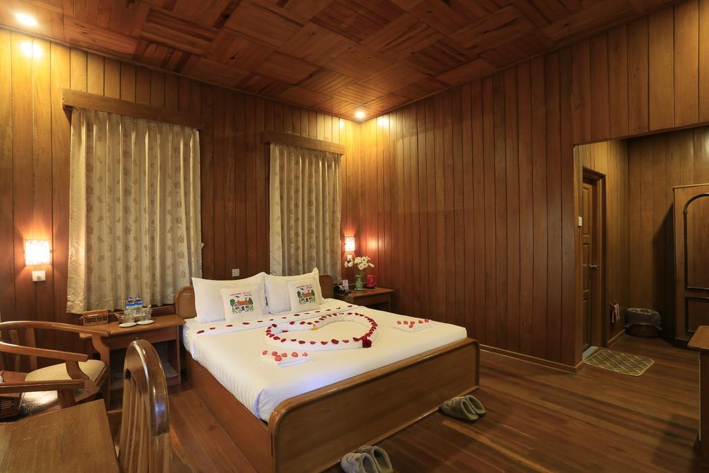 Hill Top Villa Hotel كالاو الغرفة الصورة