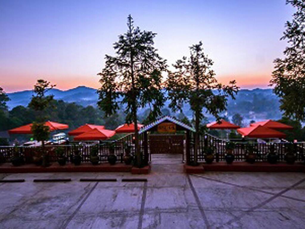 Hill Top Villa Hotel كالاو المظهر الخارجي الصورة